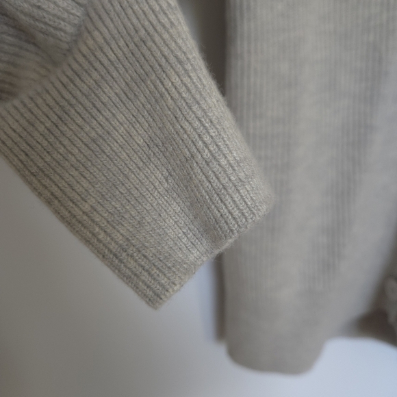 BABATON ARITZIA BESPOKE CARDIGAN WOMENS GRAY BUTTON DOWN (SMALL) - Picture 7 of 9